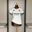 Camiseta mujer Real Madrid temporada 2026 2027 primera equipación blanca calidad 1.1 premium corte entallado Tienda Hincha Futbolero. Real Madrid 2026, Real Madrid 2027, Camiseta Real Madrid mujer, Ropa Real Madrid femenina, Camiseta Madrid blanca mujer, Calidad 1.1 Real Madrid, Madridista Femenina, Tienda Hincha Futbolero, Real Madrid Women Jersey 26/27.