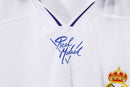 Camiseta oficial del Real Madrid primera equipación temporada 1994 1996 estilo polo blanca retro para hombre de Tienda Hincha Futbolero. Camiseta Real Madrid retro, Real Madrid 94/96, Ropa Real Madrid vintage, Comprar camiseta Real Madrid polo, Madridistas, Merengues, Camisetas fútbol retro, Retro Real Madrid 1995, Historia Real Madrid, Colección Real Madrid 90s, Fútbol noventero, Camiseta blanca Madrid.