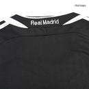 Camiseta retro hombre Real Madrid segunda equipación negra manga larga temporada 2006 2007 calidad 1.1 oficial, Real Madrid 2006, Camiseta Madrid manga larga, Camiseta retro Madrid, Camiseta Beckham Real Madrid, Calidad 1.1 Madridista, Tienda Hincha Futbolero, Santiago Bernabéu, Bloke Core retro, Camiseta negra Madrid antigua, Regalo fútbol vintage España.