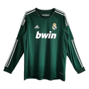 Camiseta retro hombre Real Madrid segunda equipación verde manga larga temporada 2012 2013 calidad 1.1 oficial, Real Madrid 2012, Camiseta Madrid verde, Camiseta retro Madrid, Camiseta Cristiano Ronaldo 2012, Calidad 1.1 Madridista, Tienda Hincha Futbolero, Santiago Bernabéu, Bloke Core retro, Camiseta verde fútbol antigua, Regalo fútbol vintage España, Real Madrid manga larga.