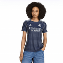 Camiseta oficial del Real Madrid segunda equipación temporada 2025 2026 para mujer de Tienda Hincha Futbolero, Camiseta Real Madrid mujer, Segunda equipación Real Madrid 2025, Camiseta visitante Real Madrid mujer, Ropa oficial Real Madrid mujer, Comprar jersey Real Madrid femenino, Calidad premium Real Madrid femenino, Ropa de fútbol para mujer, Jersey oficial Real Madrid LaLiga, Real Madrid moda mujer 2026.