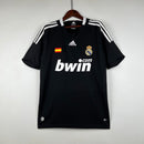 Camiseta oficial del Real Madrid tercera equipación temporada 2008 2009 negra retro para hombre de Tienda Hincha Futbolero, Camiseta Real Madrid retro, Real Madrid 08/09, Ropa Real Madrid vintage, Comprar camiseta Real Madrid negra, Real Madrid Third Kit 2009, Madridistas, Merengues, Camisetas fútbol retro, Retro Real Madrid 2009, Historia Real Madrid, Colección Madrid.