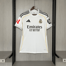Camiseta hombre Real Madrid temporada 2025 2026 primera equipación blanca con parche oficial de La Liga bordado calidad 1.1 oficial, Real Madrid 2025, Camiseta Real Madrid parche La Liga, Real Madrid 25/26 blanca, Camiseta barata Real Madrid, Calidad 1.1 Real Madrid, La Liga 2026, Tienda Hincha Futbolero, Hala Madrid, Camiseta oficial Madrid.