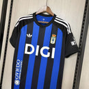 Camiseta Real Oviedo primera equipación 2026 2027 hombre negra y azul calidad 1.1 oficial Tienda Hincha Futbolero Real Oviedo Home Jersey, Camiseta Real Oviedo 2026, Jersey Real Oviedo negro azul, Camiseta Carbayón 2027, Equipación Real Oviedo hombre, Comprar jersey Real Oviedo, Calidad 1.1 premium, Real Oviedo oficial, Ropa de fútbol Asturias, LaLiga jersey.