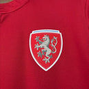 República Checa 2026, Camiseta Checa local, Czech 26/27 Home, Ropa República Checa oficial, Camiseta fútbol europea, Calidad 1.1 Chequia, Nueva colección 2026, Regalo fútbol hombre, Tienda Hincha Futbolero, UEFA 2026.