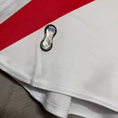 Camiseta hombre retro River Plate primera equipación blanca con banda roja manga larga temporada 2006 2007 calidad 1.1 oficial, River Plate retro 2006, Camiseta River manga larga, Camiseta antigua River Plate, Jersey River vintage 06/07, Calidad 1.1 River, Tienda Hincha Futbolero, Fútbol Argentino clásico, Bloke Core River, Regalo fútbol hombre River, Camiseta Ortega River retro.
