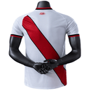 Tienda Hincha Futbolero, River Plate 26/27, Camiseta River Plate versión jugador, Player Edition River Plate, River Plate primera equipación, Camiseta River original, Comprar camiseta River Plate, Ropa oficial River Plate, Camiseta fútbol profesional, Equipación técnica River, River Plate 2026, Banda roja River, Fútbol argentino