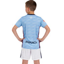 Celta de Vigo 2026, Conjunto Celta infantil, Equipación niños Celta celeste, Camiseta Celta niño 2026, Kit de fútbol junior Galicia, Regalo fútbol niños Celta, Ropa oficial RC Celta, Pantalón niño Celta azul, Comprar conjunto infantil barato, Tienda Hincha Futbolero.