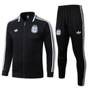 Nuevo Chándal oficial Argentina 26/27 – Chaqueta y pantalón negro oficial, Argentina, AFA, Albiceleste, 26/27, Chándal, Conjunto de entrenamiento, Negro, Ropa deportiva, Fútbol, Tienda Hincha Futbolero, Exclusivo