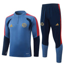Nuevo Chándal oficial Bayern Munich 26/27 – Sudadera y pantalón azul – Bayern Munich, Bayern de Múnich, Mia San Mia, 26/27, Chándal, Entrenamiento, Sudadera, Azul, Ropa deportiva, Fútbol, Tienda Hincha Futbolero, orginal