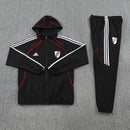 Chándal hombre River Plate temporada 2025 2026 oficial negro chaqueta cortaviento y pantalón fútbol técnica transpirable millonario.