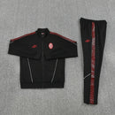 AC Milan 2025, Chándal Milan negro, Conjunto Milan hombre, Ropa Milan barata, Entrenamiento Milan 25/26, Calidad 1.1 Milan, Serie A Gear, Tienda Hincha Futbolero, AC Milan Black Edition.