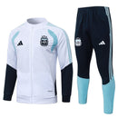 Chándal hombre conjunto Selección Argentina temporada 2026 2027 chaqueta blanca pantalón marino oficial 3 estrellas fútbol técnica transpirable mundial.