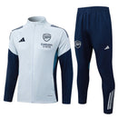 Arsenal 2025, Chándal Arsenal 25/26, Conjunto Arsenal blanco, Ropa Arsenal marino, Agasalho Arsenal 2026, Chándal fútbol hombre, Calidad 1.1 Arsenal, Nueva colección 2025, Regalo fútbol hombre, Tienda Hincha Futbolero.