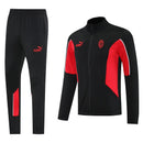 Chándal oficial del AC Milan temporada 2025 2026 conjunto chaqueta y pantalón negro para hombre de Tienda Hincha Futbolero, Chándal AC Milan, AC Milan 2025/26, Ropa entrenamiento AC Milan, Conjunto Milan hombre, Comprar chándal AC Milan oficial, Milan negro, Calidad premium Rossoneri, Serie A chándal, AC Milan 2026.