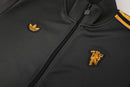 CHÁNDAL Y PANTALÓN MANCHESTER UNITED 25/26 HOMBRE - TIENDA HINCHA FUTBOLERO