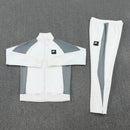 Chándal hombre blanco chaqueta y pantalón deportivo calidad 1.1 oficial, Chándal hombre, Conjunto deportivo blanco, Chándal Nike blanco, Ropa deportiva hombre, Calidad 1.1, Tienda Hincha Futbolero, Streetwear deportivo, Chándal entrenamiento, Chaqueta y pantalón blanco, Moda deportiva 2026.