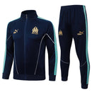Olympique Marseille 2025, Chándal Marsella 25/26, Conjunto OM azul marino, Ropa Olympique Marseille oficial, Agasalho Marseille 2026, Chándal fútbol hombre, Calidad 1.1 OM, Nueva colección 2025, Regalo fútbol hombre, Tienda Hincha Futbolero.