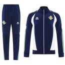 Chándal hombre Real Betis temporada 2025 2026 conjunto completo chaqueta y pantalón azul marino oficial fútbol bético elegante premium.