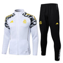 Real Madrid Marvel, Chándal Real Madrid 25/26, Conjunto Real Madrid blanco, Ropa Real Madrid Marvel, Agasalho Real Madrid 2026, Chándal fútbol hombre, Calidad 1.1 Real Madrid, Edición Marvel fútbol, Regalo Real Madrid hombre, Tienda Hincha Futbolero.