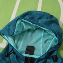 Chaqueta cortaviento hombre selección de Brasil con capucha temporada 2026 2027 verde impermeable calidad 1.1 oficial, Cortaviento Brasil, Chaqueta Brasil 2026, Windbreaker Brasil verde, Ropa entrenamiento Brasil, Calidad 1.1 Canarinha, Tienda Hincha Futbolero, Impermeable futbol Brasil, Moda deportiva 2026, Bloke Core Brasil, Casaca con capucha Brasil.