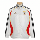 Alemania retro, Cortavientos Alemania oficial, Chaqueta Alemania blanca, Ropa vintage Alemania, Windbreaker fútbol hombre, Regalo fútbol hombre Alemania, Chaqueta blanca retro, DFB heritage kit, Alemania lifestyle, Comprar cortavientos barato, Tienda Hincha Futbolero.