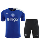 Conjunto hombre entrenamiento Chelsea FC temporada 2025 2026 camiseta azul pantalón negro calidad 1.1 premium Tienda Hincha Futbolero. Chelsea 2025, Chelsea 2026, Conjunto Chelsea, Entrenamiento Chelsea azul, Chándal Chelsea negro, Ropa Chelsea fútbol, Calidad 1.1 Chelsea, Premier League Training, Tienda Hincha Futbolero, Chelsea Blue Training Kit.