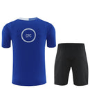 Conjunto hombre entrenamiento Chelsea FC temporada 2025 2026 camiseta azul pantalón negro calidad 1.1 premium Tienda Hincha Futbolero. Chelsea 2025, Chelsea 2026, Conjunto Chelsea, Entrenamiento Chelsea azul, Chándal Chelsea negro, Ropa Chelsea fútbol, Calidad 1.1 Chelsea, Premier League Training, Tienda Hincha Futbolero, Chelsea Blue Training Kit.