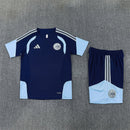 Conjunto entrenamiento Ajax Ámsterdam 26/27 azul MARINO, Ajax, Ajax Amsterdam, Ajax 26/27, Conjunto Ajax, Entrenamiento Ajax, Eredivisie, Tienda Hincha Futbolero, Fútbol, Moda Futbolera, Ropa Ajax, Camiseta Ajax, Azul