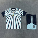 Conjunto hombre selección argentina pre-juego blanco y azul camiseta y pantalón corto temporada 2026 2027 calidad 1.1 oficial, Argentina 2026, Conjunto Argentina pre-juego, Ropa entrenamiento Argentina, Equipación Argentina barata, Calidad 1.1 AFA, Tienda Hincha Futbolero, Messi 2026, Bloke Core Argentina, Camiseta pre-match Argentina, Regalo fútbol mundial 2026.