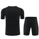 Conjunto hombre Atlético de Madrid camiseta y pantalón negro temporada 2026 2027 calidad 1.1 premium oficial, Atlético de Madrid 2026, Conjunto Atleti negro, Equipación Atlético Madrid barata, Calidad 1.1 Colchonero, Tienda Hincha Futbolero, Metropolitano, Bloke Core 2026, Camiseta negra Atleti, Griezmann 2026, Ropa fútbol España.