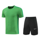Conjunto de camiseta y pantalón corto Nike - TIENDA HINCHA FUTBOLERO