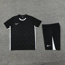Conjunto de camiseta y pantalón corto Nike - TIENDA HINCHA FUTBOLERO
