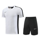 Conjunto de camiseta y pantalón corto Nike - TIENDA HINCHA FUTBOLERO