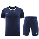 Conjunto de camiseta y pantalón corto Nike - TIENDA HINCHA FUTBOLERO