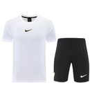Conjunto hombre Nike entrenamiento camiseta blanca y pantalón corto negro calidad 1.1 oficial, Nike 2026, Conjunto Nike blanco, Camiseta blanca Nike, Pantalón negro Nike, Ropa deportiva barata, Calidad 1.1 Nike, Moda deportiva 2026, Tienda Hincha Futbolero, Nike Training, Bloke Core.