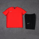 Conjunto de camiseta y pantalón corto Nike - TIENDA HINCHA FUTBOLERO