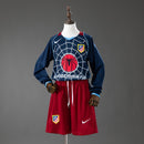 Conjunto infantil Atlético de Madrid Spider-Man retro 2004 2005 camiseta manga larga azul y pantalón para niños calidad 1.1 premium Tienda Hincha Futbolero Atleti Spiderman Mini Kit Torres, Conjunto Atlético de Madrid Spiderman, Equipación Atleti niño retro, Camiseta Atlético de Madrid Spider-Man manga larga, Pantalón Atleti clásico infantil, Comprar ropa Atlético de Madrid 2004 niño, Calidad 1.1 premium niños, Atlético de Madrid Fernando Torres niño, Fútbol clásico infantil, Minikit Atleti Spiderman.