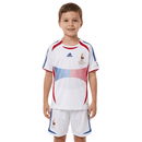 Conjunto infantil Francia retro 2006 local camiseta azul y pantalón blanco para niños calidad 1.1 premium Tienda Hincha Futbolero Francia Mini Kit Vintage Zidane, Conjunto Francia infantil, Equipación Francia niño retro, Camiseta Francia 2006 niño, Pantalón Francia clásico infantil blanco, Comprar ropa Francia bebé, Calidad 1.1 premium niños, Francia Zidane niño, Fútbol clásico infantil, Minikit Francia histórico 2006.