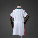 Conjunto infantil oficial de Hungría segunda equipación temporada 2026 2027 camiseta y pantalón blanco de Tienda Hincha Futbolero, Hungría infantil, Conjunto Hungría 2026/27, Ropa oficial Hungría niños, Kit Hungría blanco, Comprar conjunto infantil Hungría, Selección húngara equipación, Fútbol infantil, Hungría 2027, Camiseta y pantalón Hungría.
