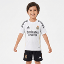 Conjunto infantil entrenamiento Real Madrid camiseta blanca y pantalón negro temporada 2025 2026 calidad 1.1 oficial, Real Madrid infantil 2025, Conjunto niño Madrid blanco negro, Ropa Real Madrid niños entrenamiento, Equipación Madrid junior blanca, Calidad 1.1 infantil, Tienda Hincha Futbolero, Regalo niño Real Madrid, Chándal corto niño Madrid 25/26, Madrid Kids Training Kit.