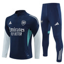 Conjunto entrenamiento hombre Arsenal FC temporada 2025 2026 oficial azul marino sudadera y pantalón técnica transpirable pro premier league gunners navy.
