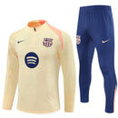 Conjunto hombre FC Barcelona entrenamiento temporada 2025 2026 sudadera amarilla y pantalón largo azul calidad 1.1 oficial, Barcelona 2025, Chándal entrenamiento Barça, Conjunto Barcelona 25/26, Sudadera amarilla Barça, Ropa barata FC Barcelona, Calidad 1.1 Barça, Moda deportiva 2026, Tienda Hincha Futbolero, Visca el Barça, Bloke Core Barcelona.