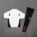 Liverpool 2026, Conjunto entrenamiento Liverpool 2026 blanco negro, Ropa oficial Liverpool FC, Equipación entrenamiento Reds, Sudadera Salah entrenamiento, Regalo fútbol hombre Liverpool, Sudadera Liverpool oficial training, Indumentaria técnica Premier League, Liverpool training kit 2026, Comprar ropa Liverpool barata.