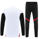Conjunto hombre Manchester United entrenamiento temporada 2025 2026 sudadera blanca y pantalón largo negro calidad 1.1 oficial, Manchester United 2025, Chándal entrenamiento United, Conjunto Man Utd 25/26, Sudadera blanca United, Ropa barata Manchester United, Calidad 1.1 United, Moda Manchester 2026, Tienda Hincha Futbolero, Red Devils, Bloke Core United.