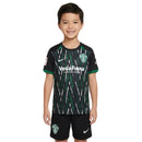 Elche CF 2026 infantil, Conjunto niño Elche, Camiseta negra Elche niño, Short negro Elche infantil, Ropa oficial Elche kids, Kit fútbol niño 25/26, Regalo fútbol infantil Elche, Equipación visitante niño, Comprar conjunto barato, Tienda Hincha Futbolero.