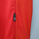 Camiseta hombre selección de España mundial 2002 primera equipación roja cuello en V retro calidad 1.1 premium Furia Roja Tienda Hincha Futbolero. España 2002, Camiseta España retro, Ropa España fútbol, Camiseta España 2002 roja, Calidad 1.1 España, Raúl España 2002, Tienda Hincha Futbolero, Spain Retro Jersey 2002.