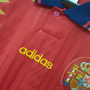 Camiseta hombre selección de España mundial 1994 primera equipación roja detalles diamantes amarillos y azules retro calidad 1.1 premium Tienda Hincha Futbolero. España 1994, Camiseta España retro, Ropa España fútbol, Camiseta España 94 roja, Calidad 1.1 España, Mundial USA 94, Tienda Hincha Futbolero, Spain Retro Jersey 1994.