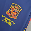 Camiseta oficial de la selección de España segunda equipación Mundial 2010 color azul marino retro para hombre de Tienda Hincha Futbolero, Camiseta España retro, España 2010, Ropa España vintage, Comprar camiseta España Mundial, La Roja, Selección Española, Camisetas fútbol retro, Retro España 2010 azul, Colección España, Campeones del mundo.
