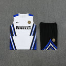Inter de Milán 2026, Conjunto entrenamiento Inter, Camiseta blanca Inter, Short negro Inter, Ropa oficial Inter Milán, Jersey Inter 25/26 blanco, Regalo fútbol hombre Inter, Kit entrenamiento profesional, Bloke Core fitness, Comprar conjunto barato, Tienda Hincha Futbolero.